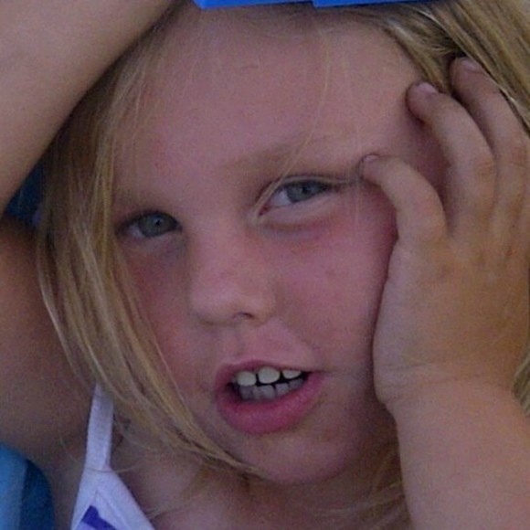 Meet your Posher, Danielle - Picture 1 of 1